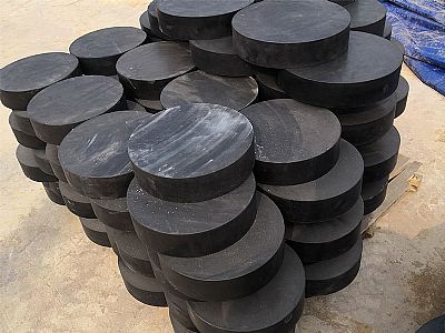 鹿城区板式橡胶支座由若干层橡胶片与薄钢板经加压硫化